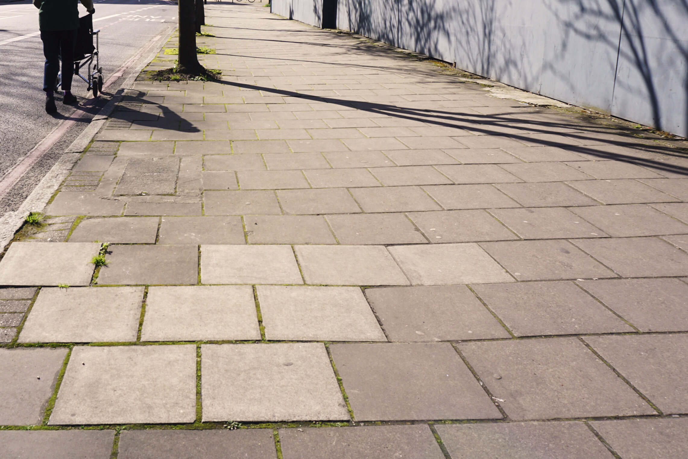 pavement_hackney_shadows_030.jpg