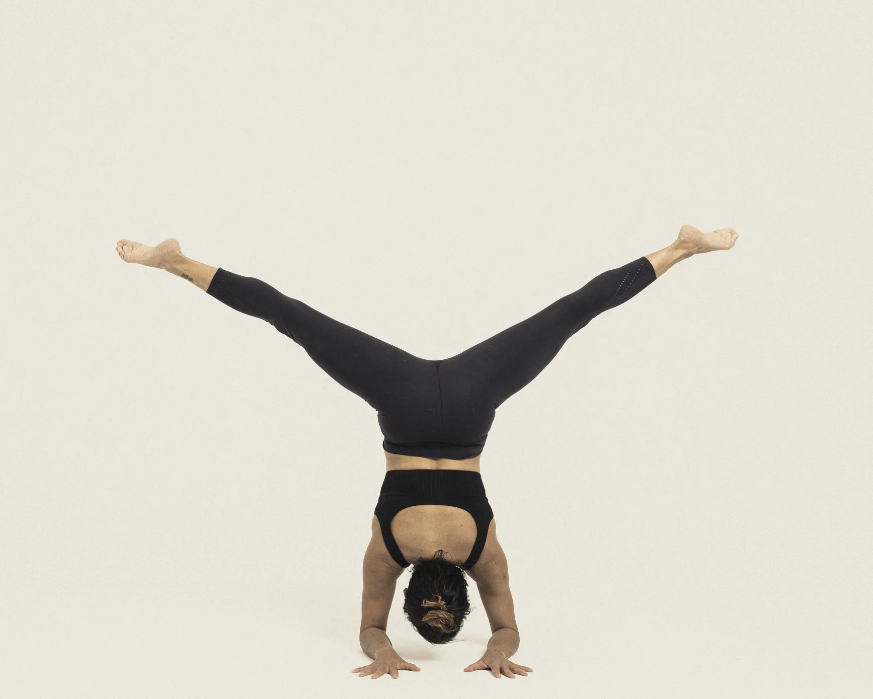 YOGA_MAFE_v2_ALTA214 copia.jpg