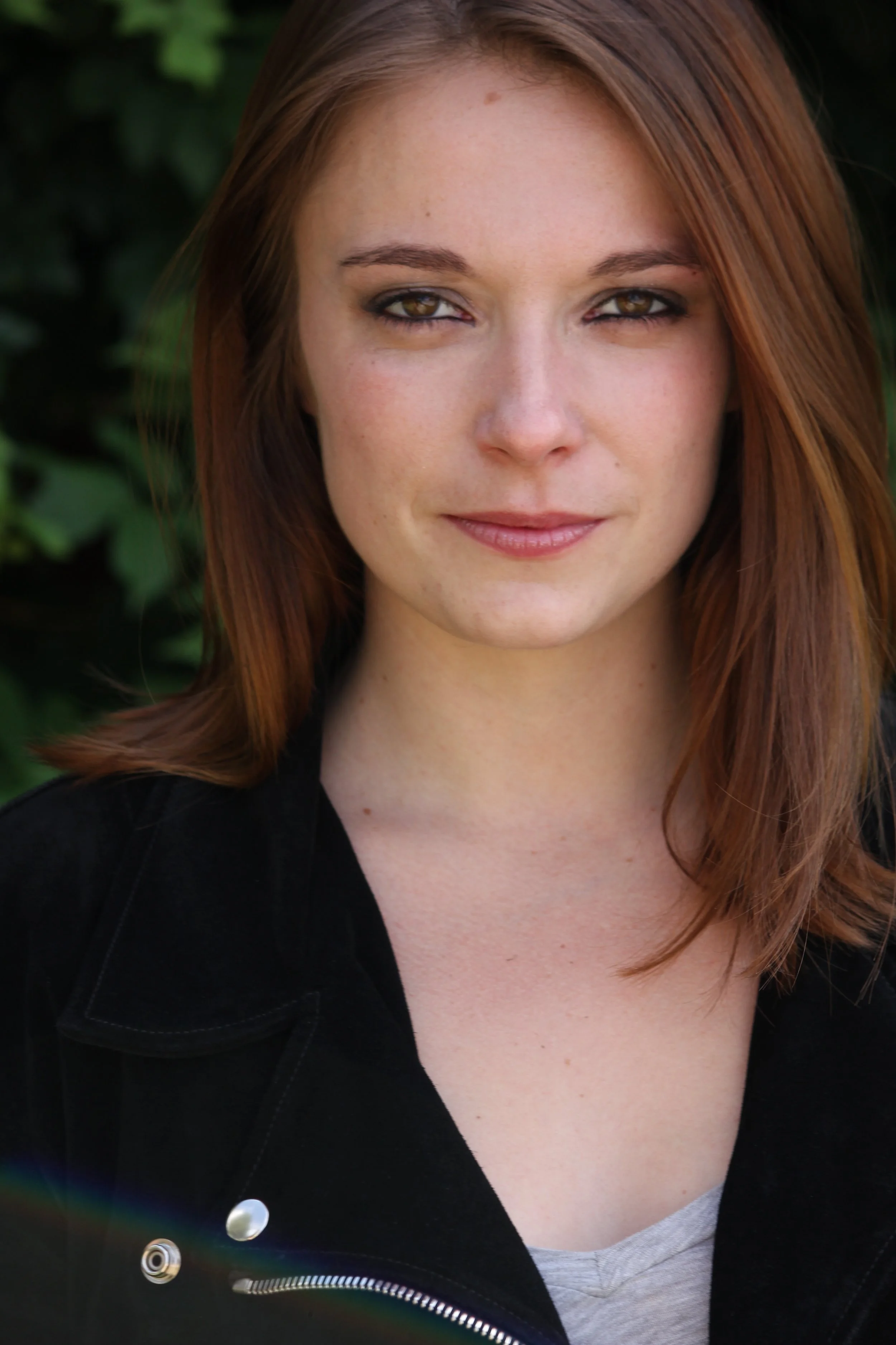 HEADSHOTS — Miranda Poett