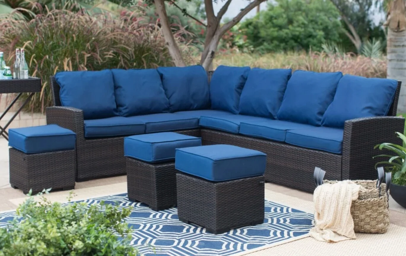 Chat Set with Ottomans.jpg