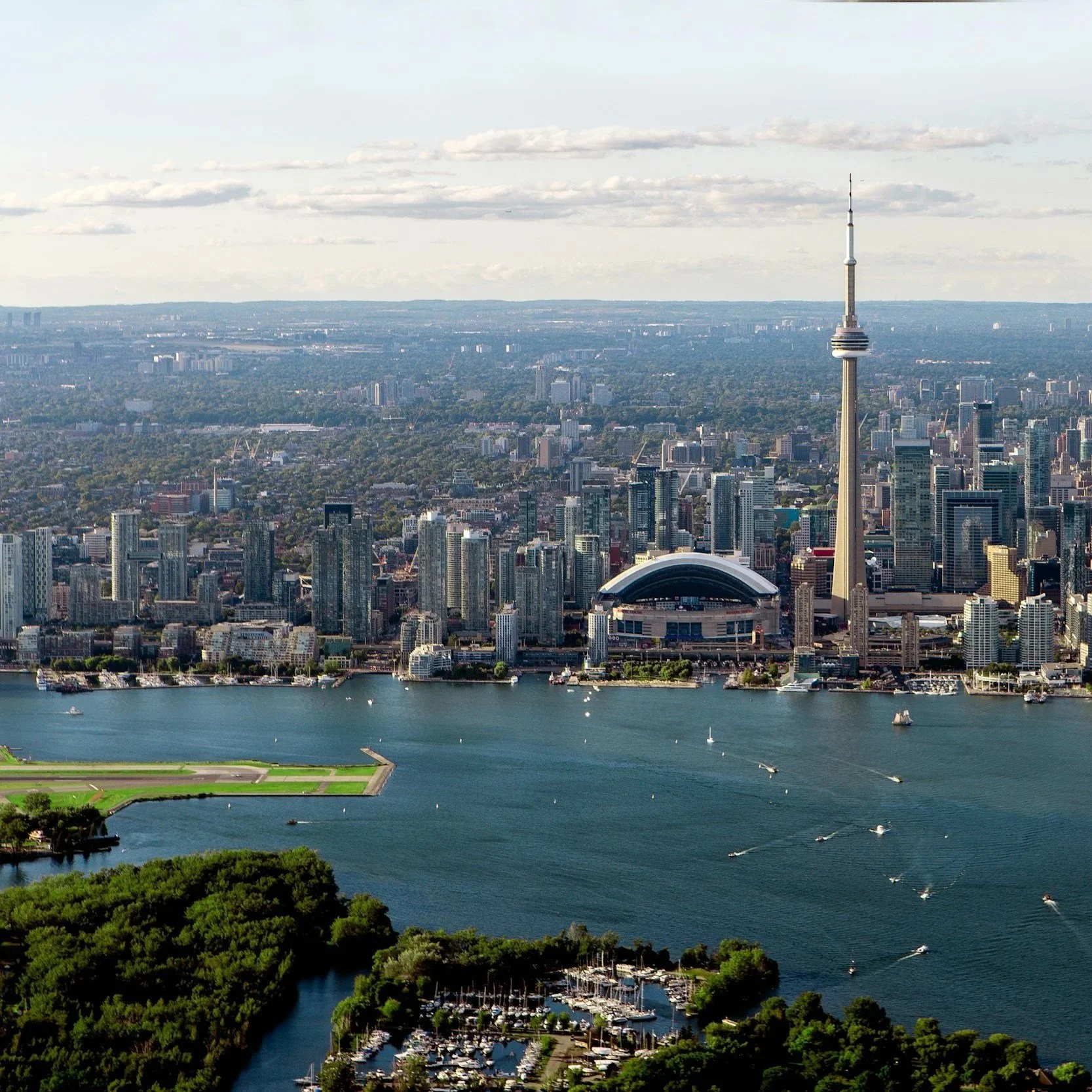 Why Now Is the Perfect Time for Baby Boomers in Toronto West to Downsize