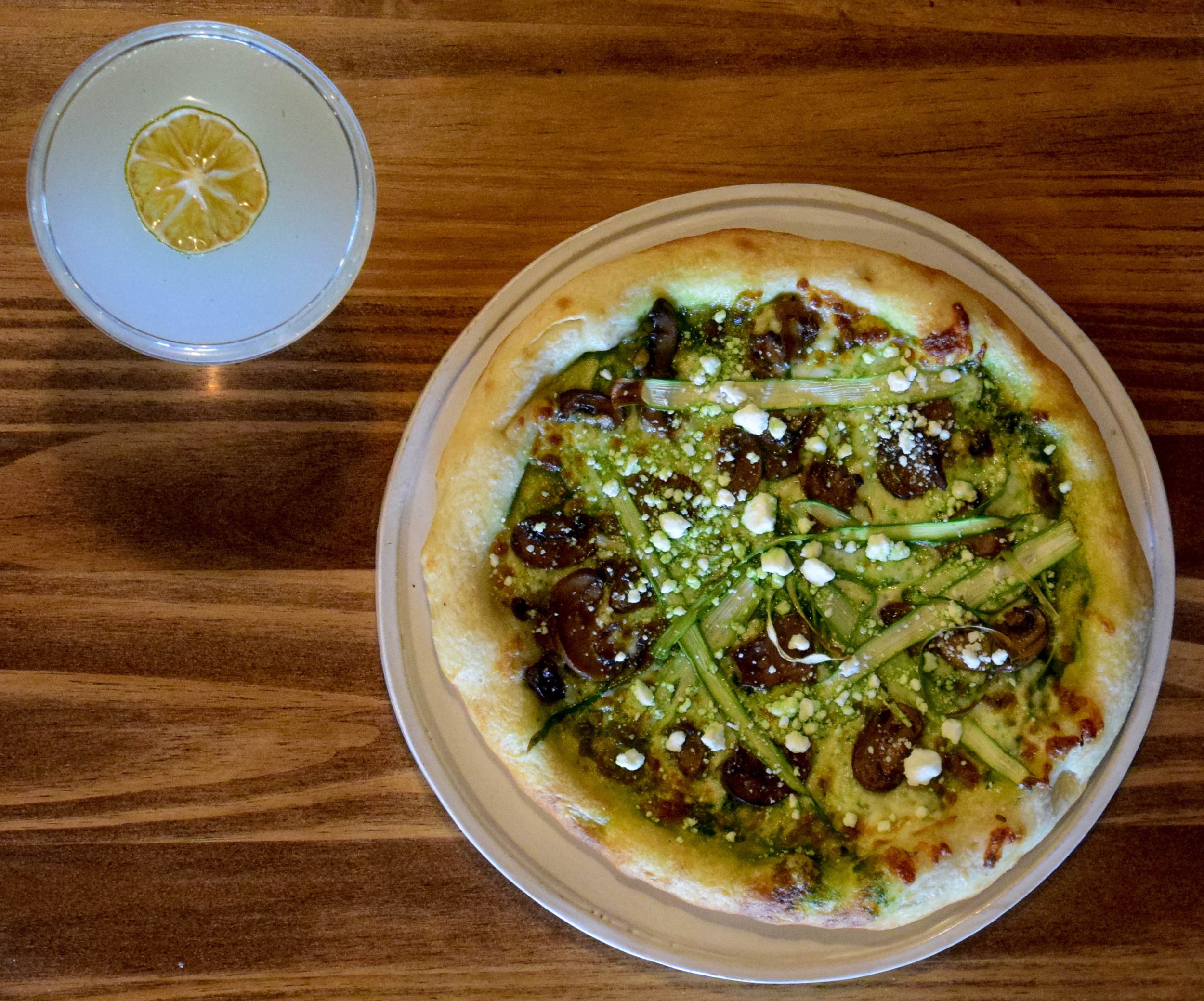 Asparagus &amp; Mushroom Pizza