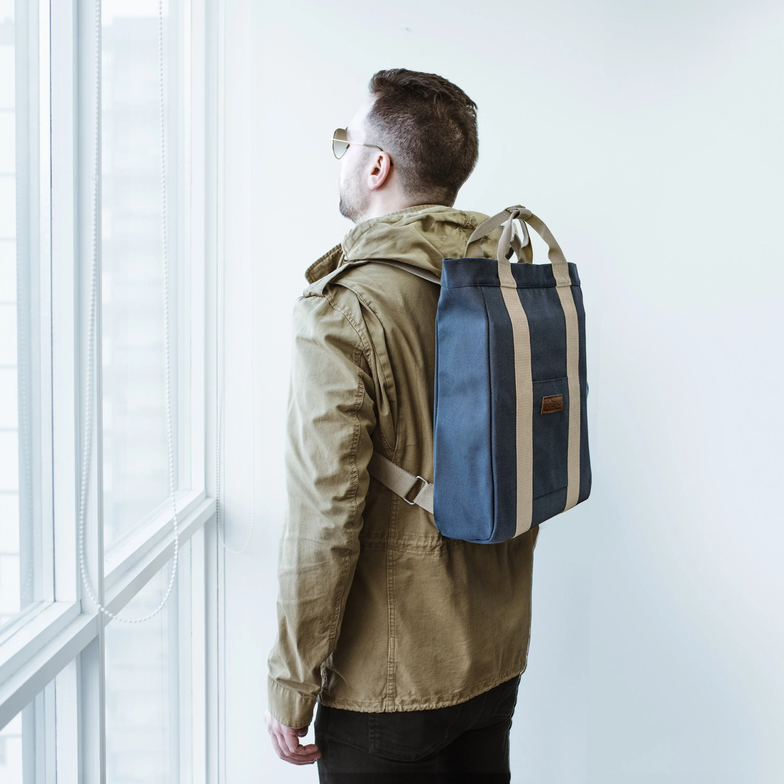 RightSide-CaleighMorrenImagery-Dejaroo-Navy-2-Studio.jpg