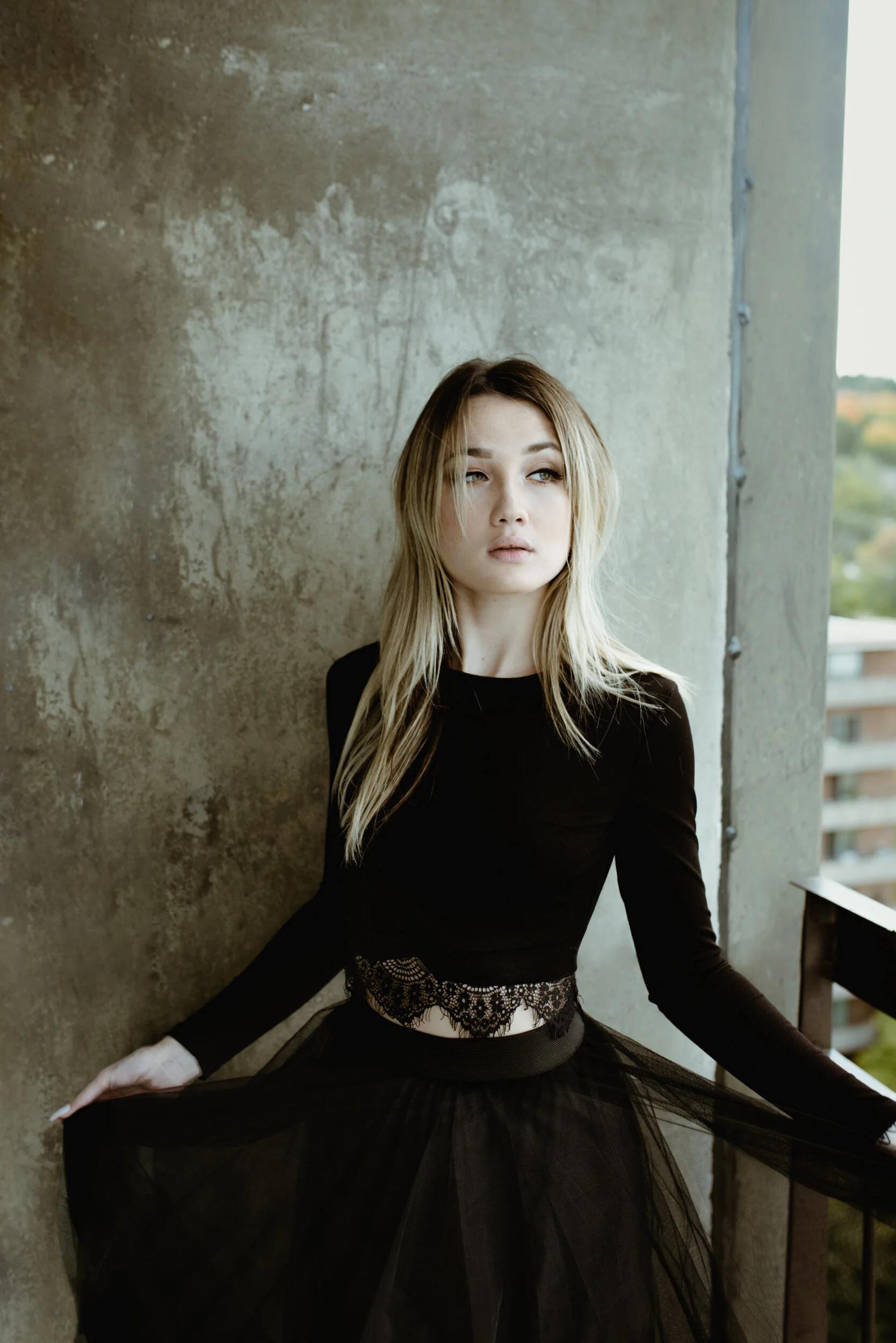 Balcony-CaleighMorrenImagery-SmoulderLashes-8795.jpg
