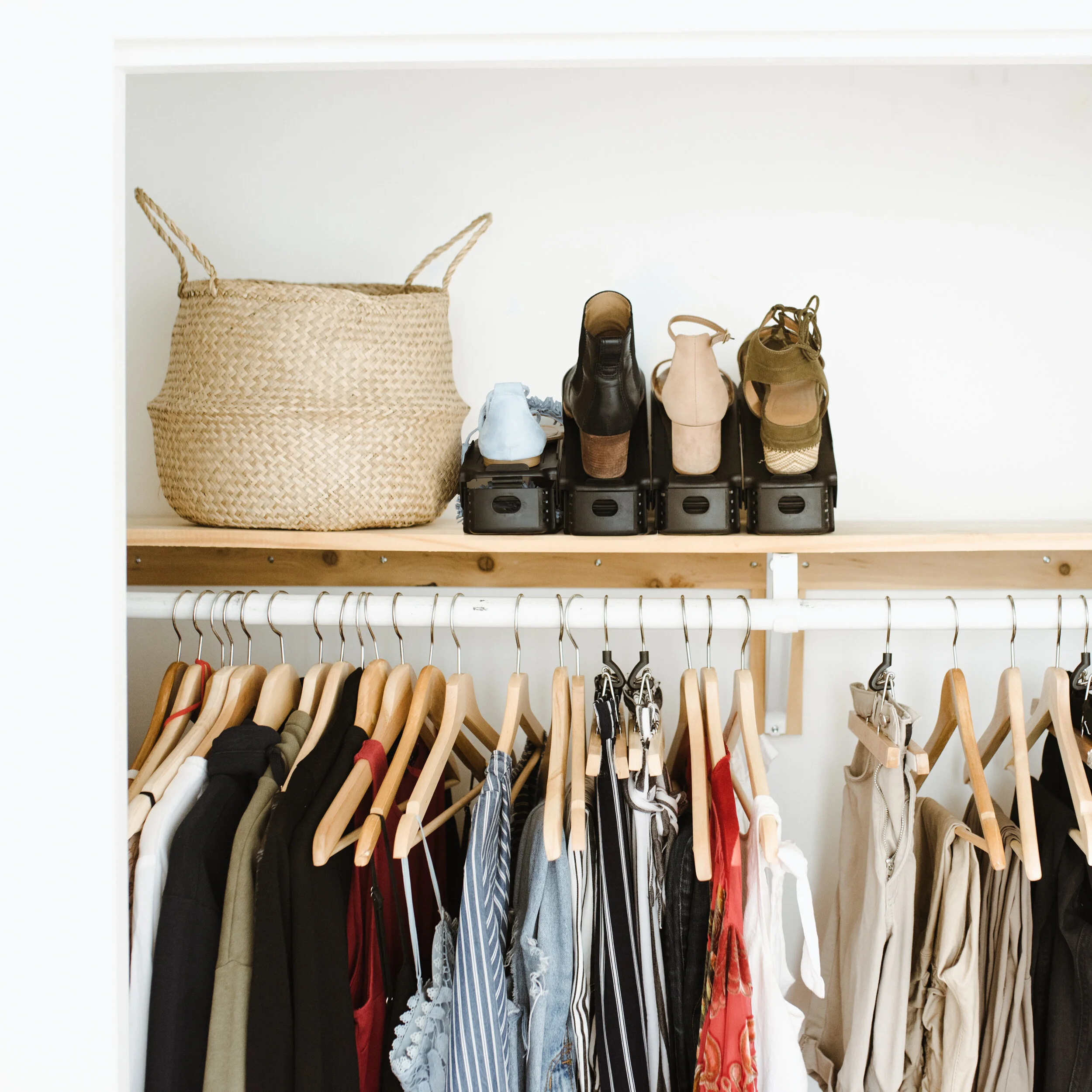 Closet-CaleighMorrenImagery-2594.jpg