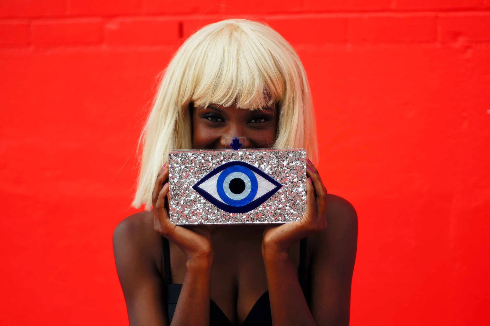 ALL EYES ON ME clutch