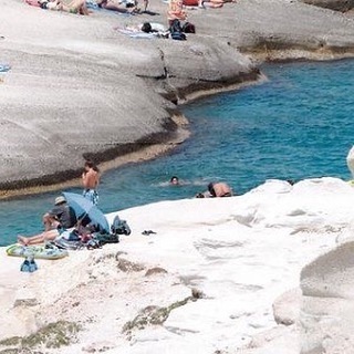 Who&rsquo;s ready? 🧿
&bull;
&bull;
&bull;
#summerloading
#vacationvibes
#sun #sea #serenity
#greekislands #greeksun
#shadesofblue #inthemood
#islandlife #summervibes
#meetmeinmykonos
#santoriniforever