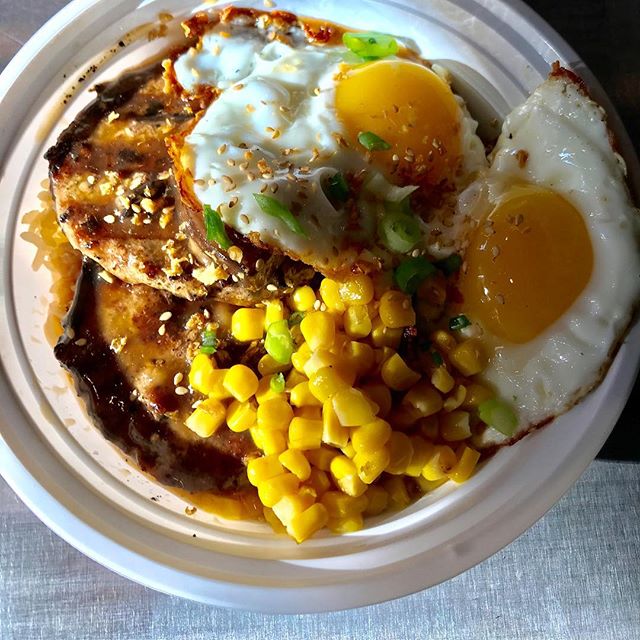 Fresh off the line. Double beef double egg #locomoco bowl.
Choice of garlic rice, white rice, or kale &amp; baby spinach base.
.
.
.
#locomoc #loco #nofilter #nofilterneeded