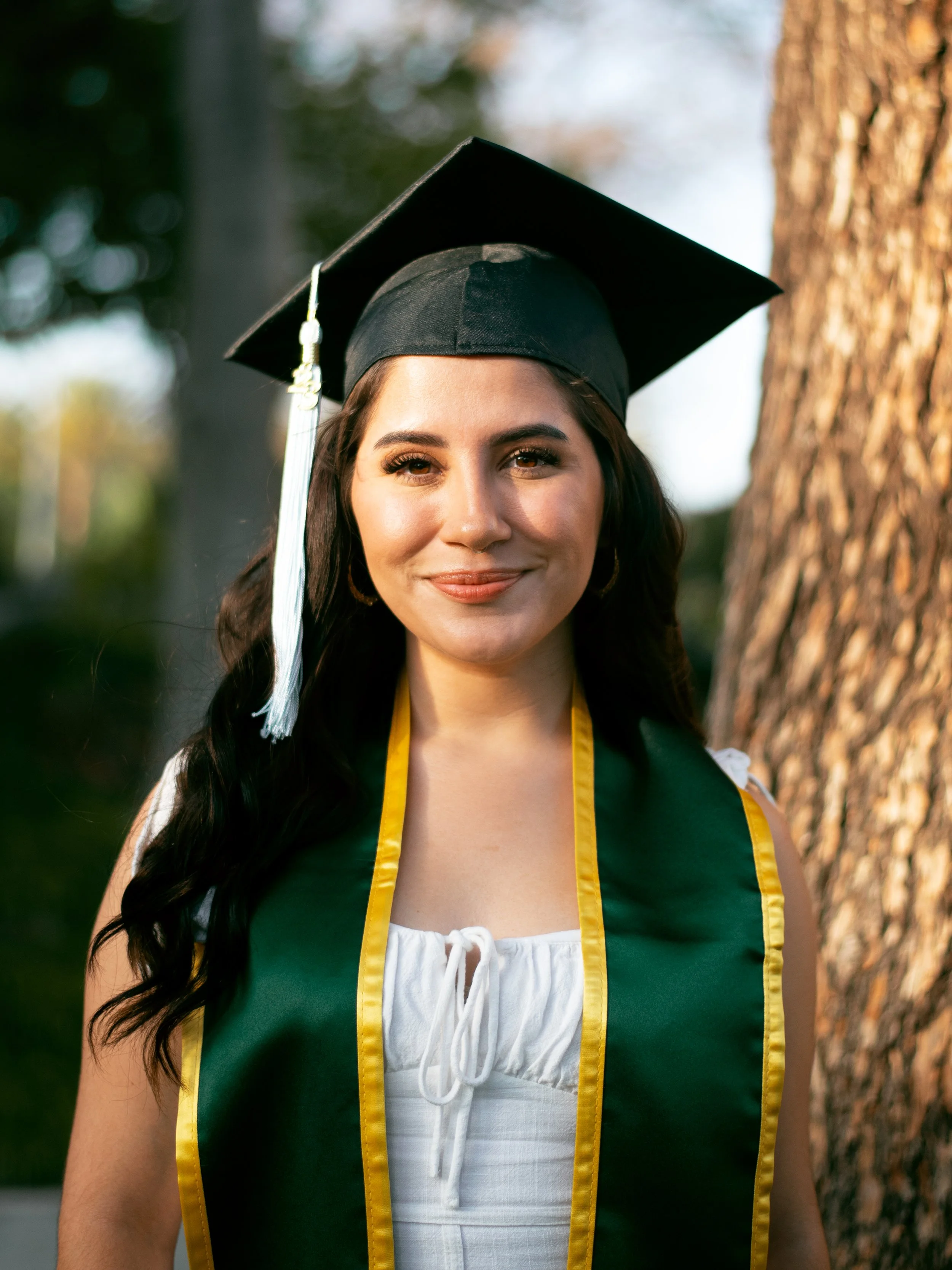 Leslie_Grad_Photo-16.jpg