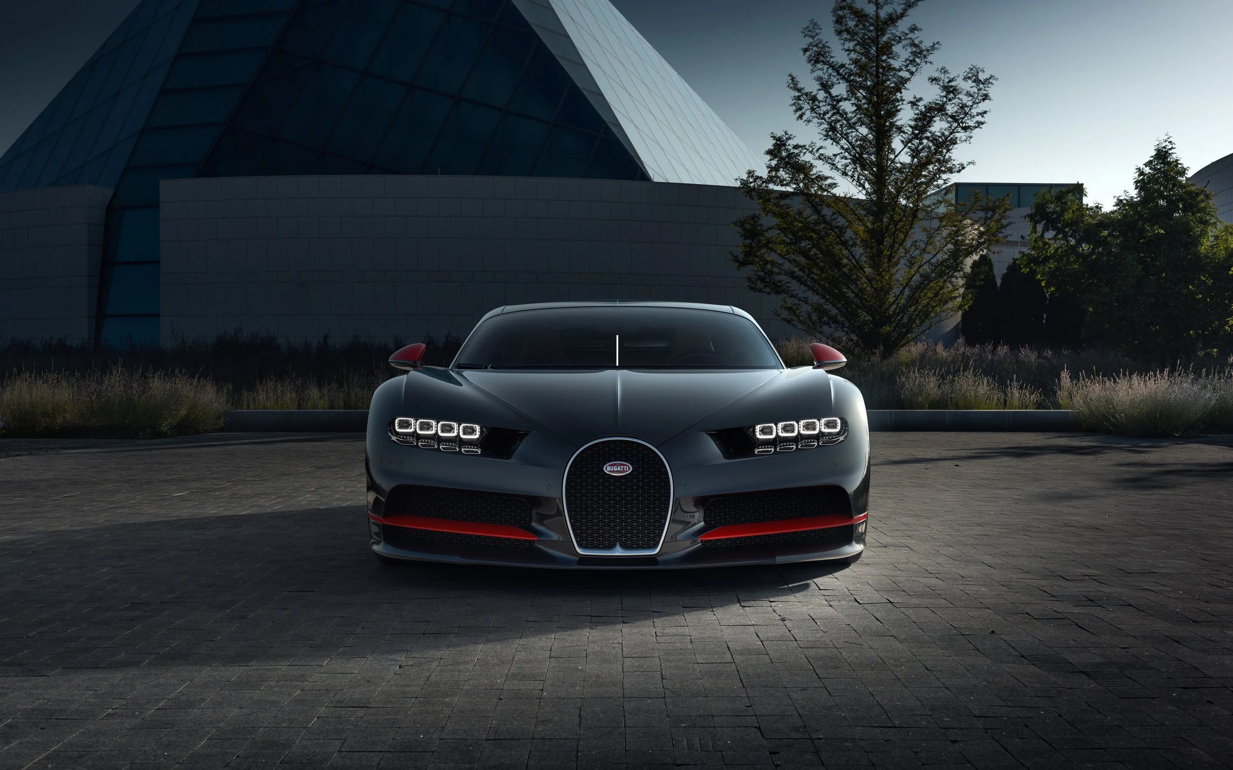 Bugatti-2.jpg