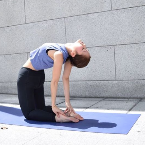 瑜伽動作 | 駱駝式 Camel Pose 練習與好處 | Ustrasana