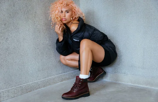 raye.jpg