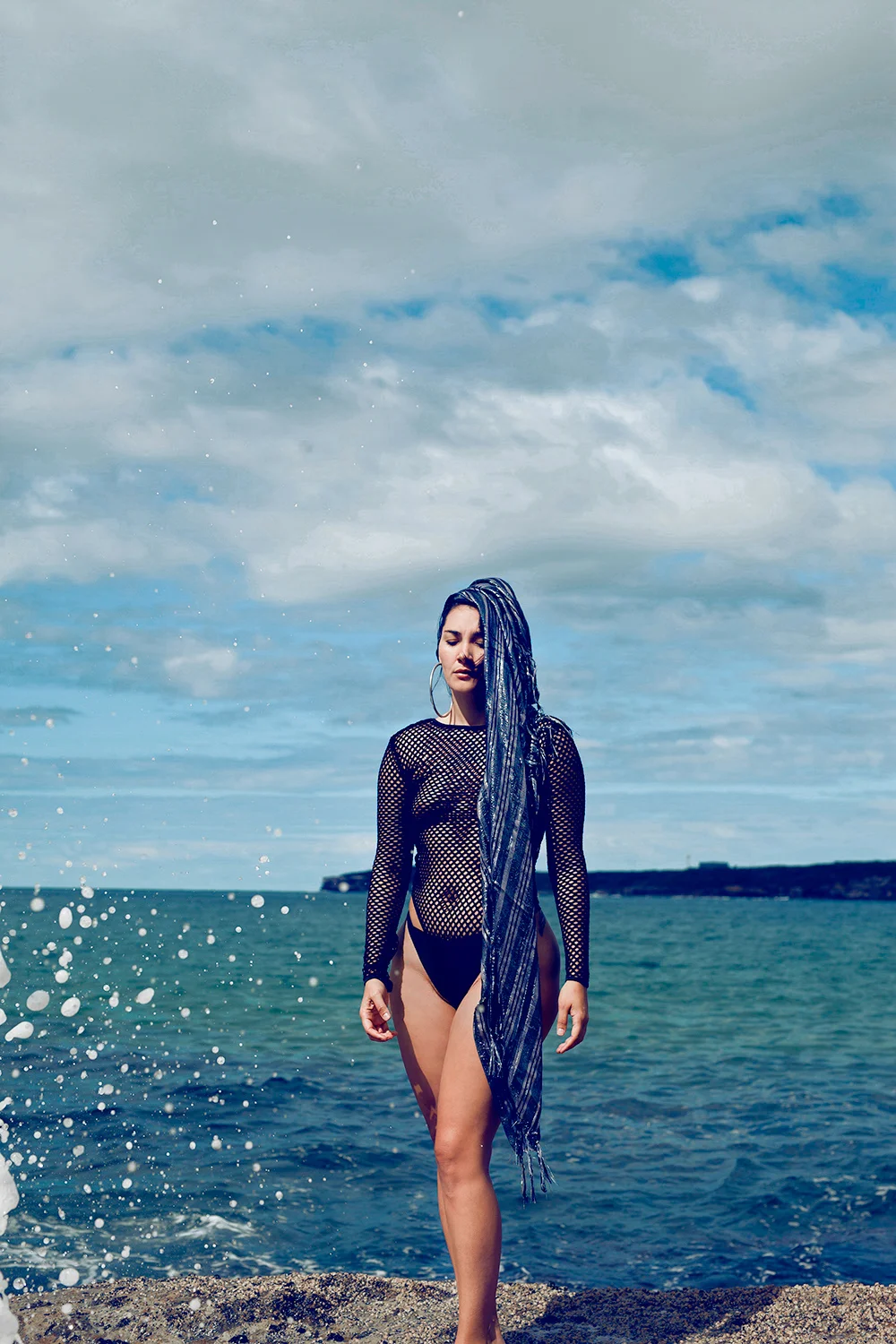 ALPHAMAMA Liberates Herself In New EP ‘Oil & Water’