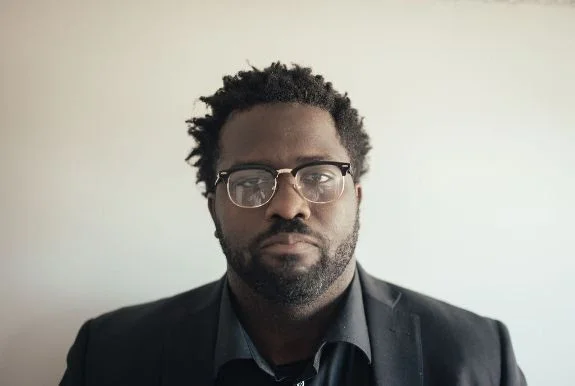 Elaquent Signs To Mello Music Group And Drops New Single 'Vices'