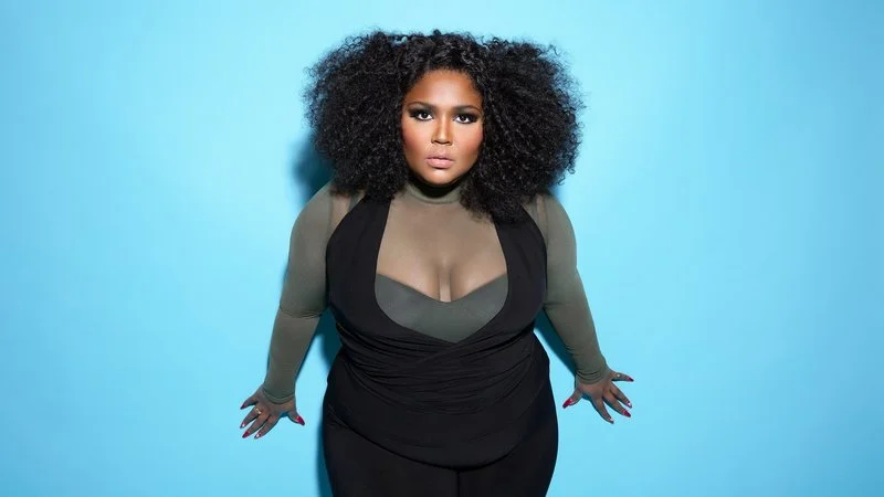 lizzo-image-3a_wide-902dc363683250a36138a9ef750c737762672b12-s800-c85.jpg