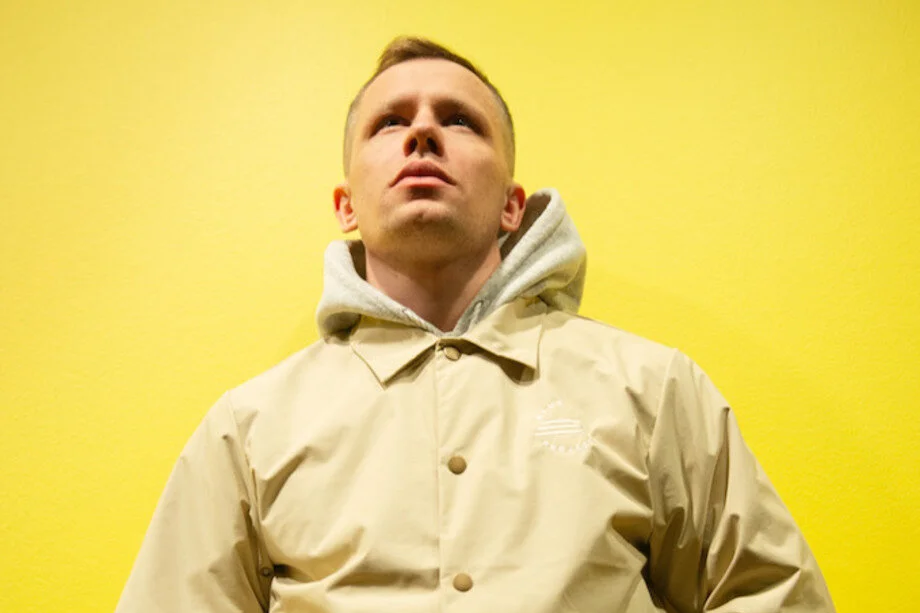 Ivan Ave Gets Soulful On New Single 'Phone Won't Charge'