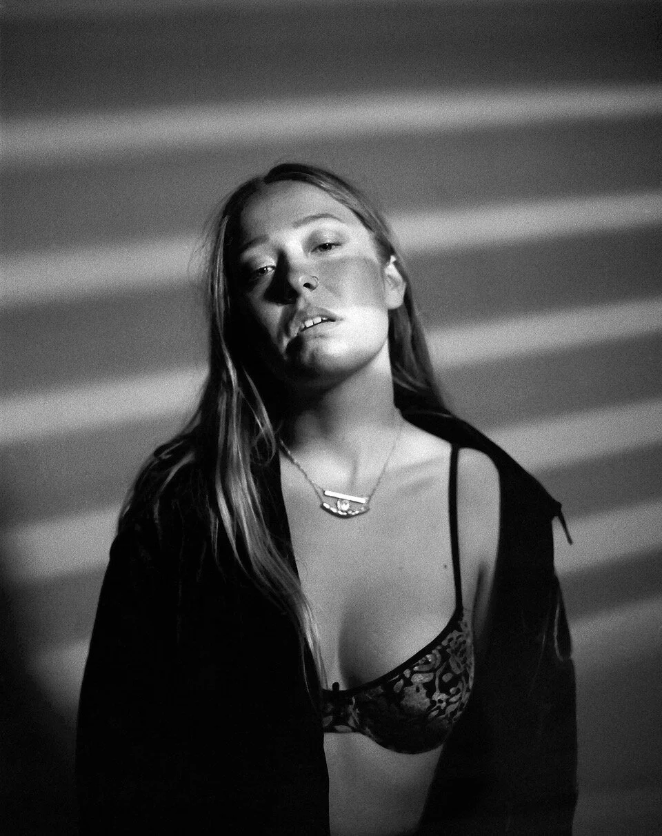 Velvet Bloom Release Slinky New Single ‘7Hundred25’