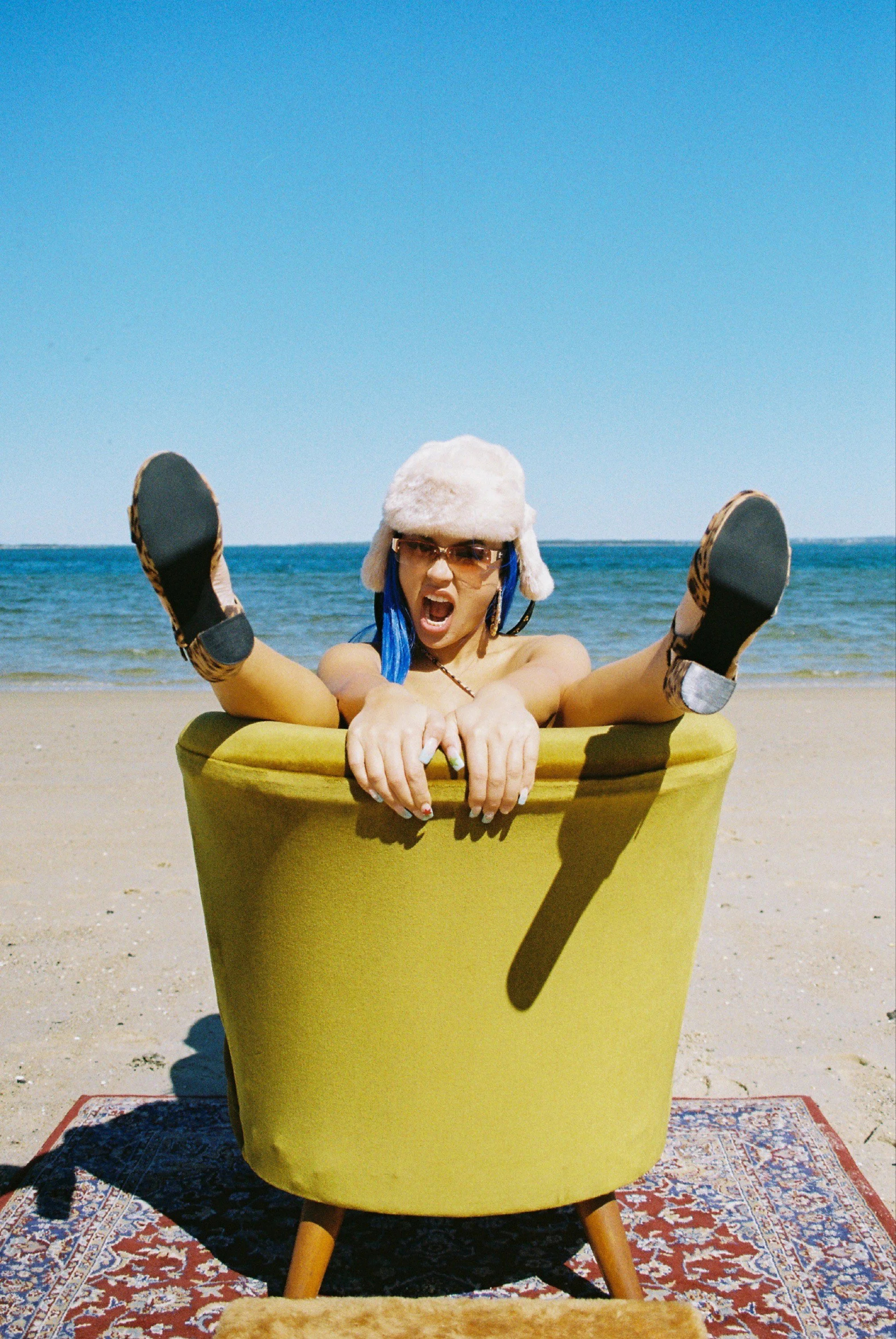 Srirachi Drops Fresh New Single ‘ SOMT’