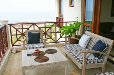 BB1-terrace.jpg
