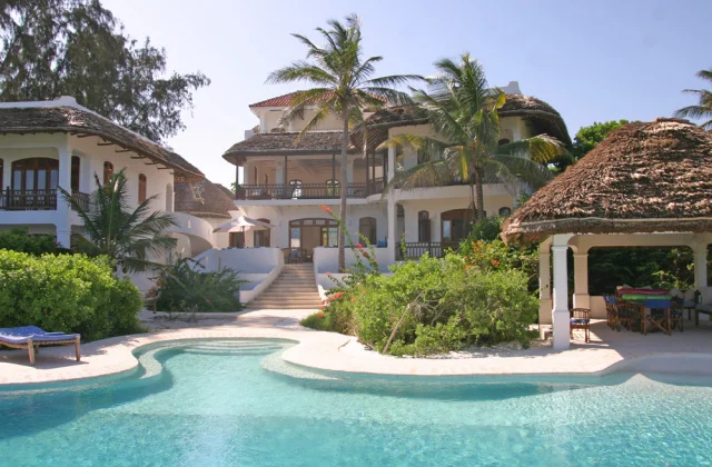 Bahari-housepool.jpg