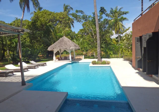 DM-Pool-overlook.jpg