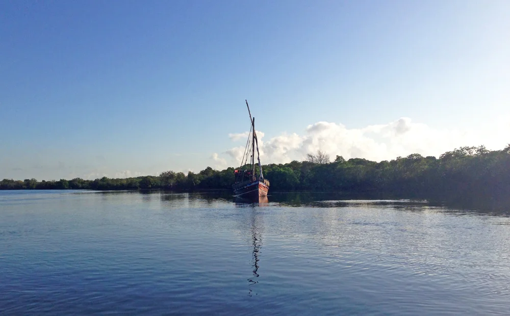 mida-dhow.jpg