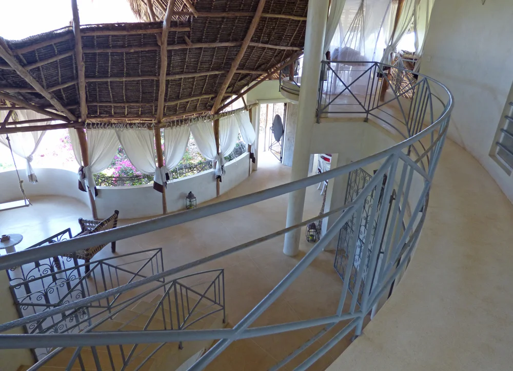 NVFT01-downfrontstairs.jpg