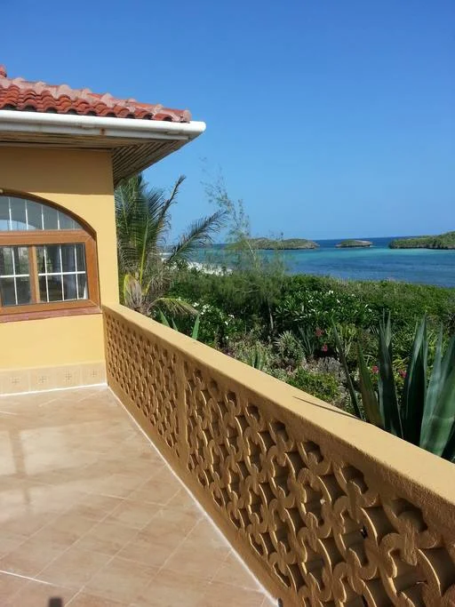 Island View House — DiscoverWatamu