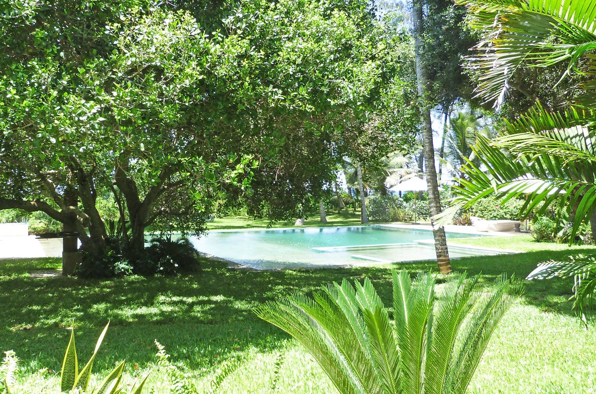 Plot-14-garden-pool2.jpg