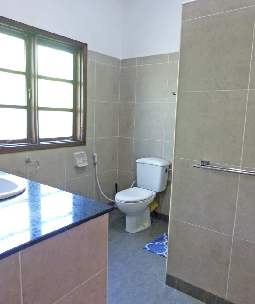 Den-bath4.jpg