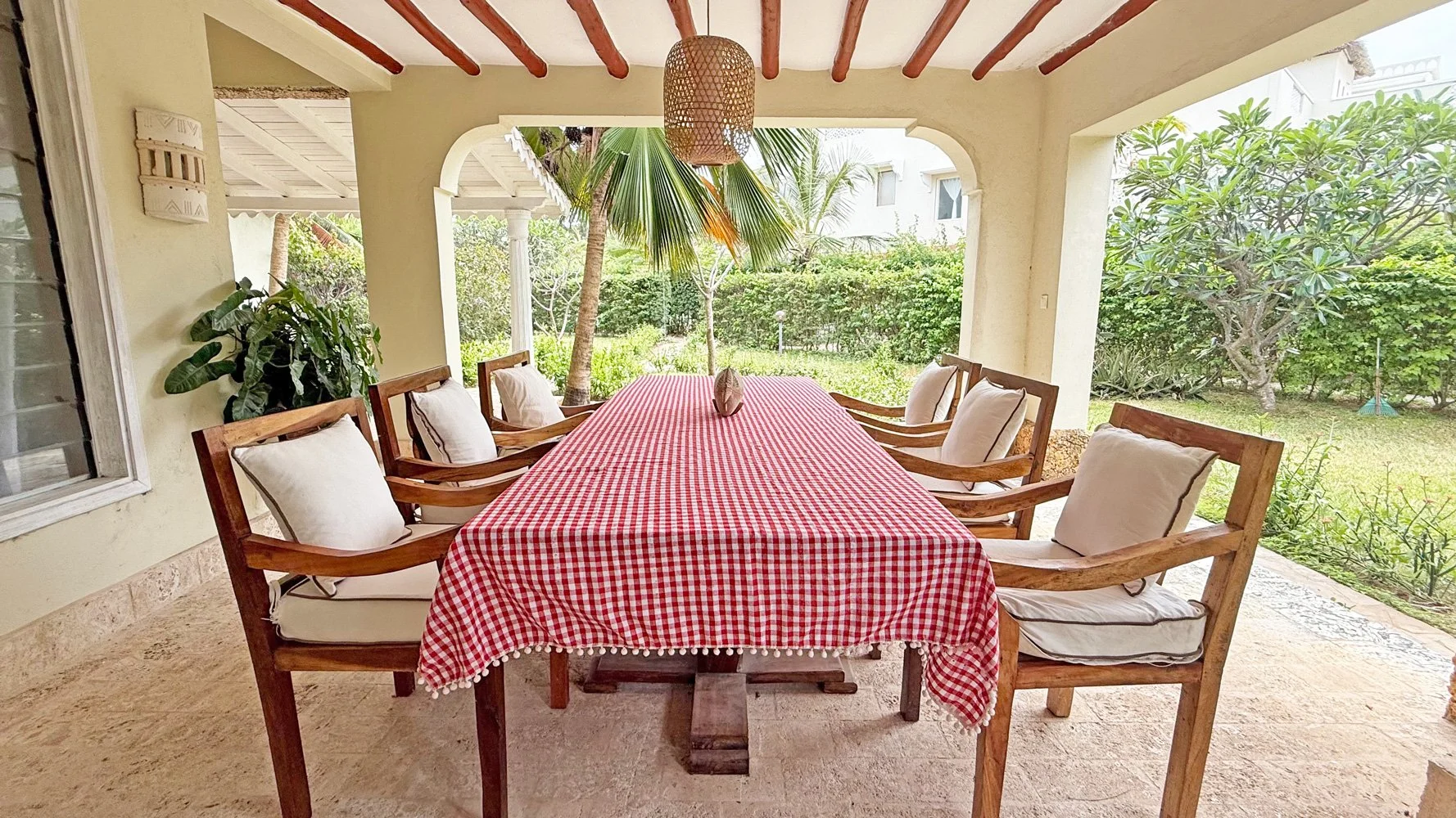 BPRV03-dining-table.jpg