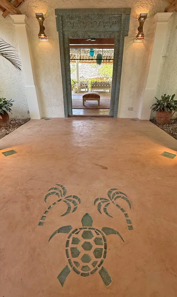 Kas-entrance-turtle.jpg