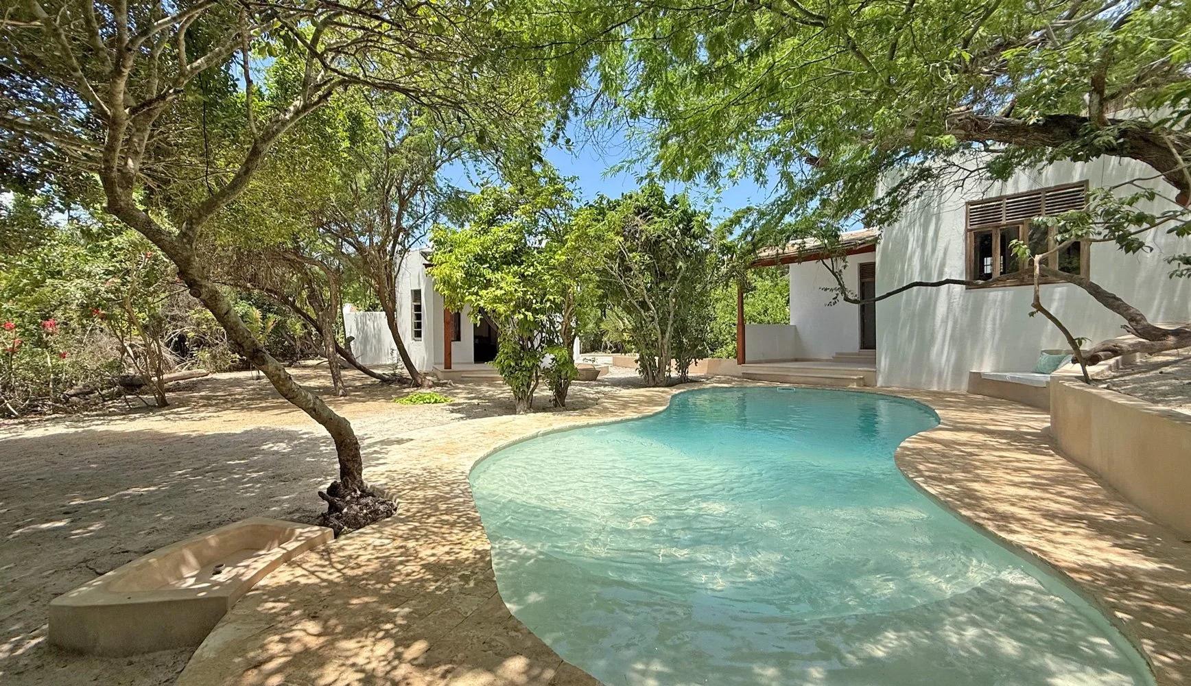 KC-house-pool.jpg