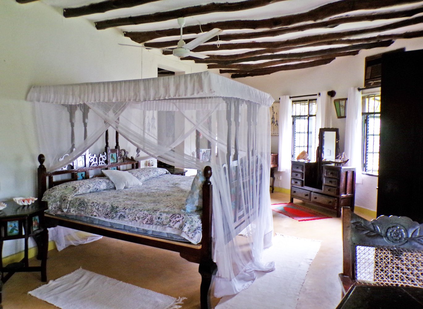 MH04-bed2.jpg