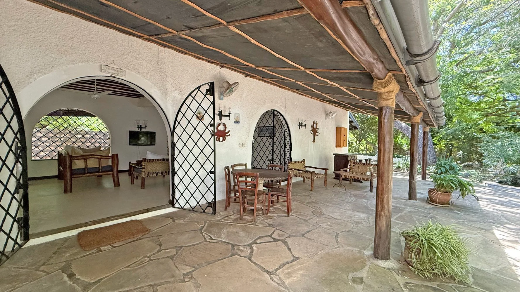 WH-terrace-in.jpg
