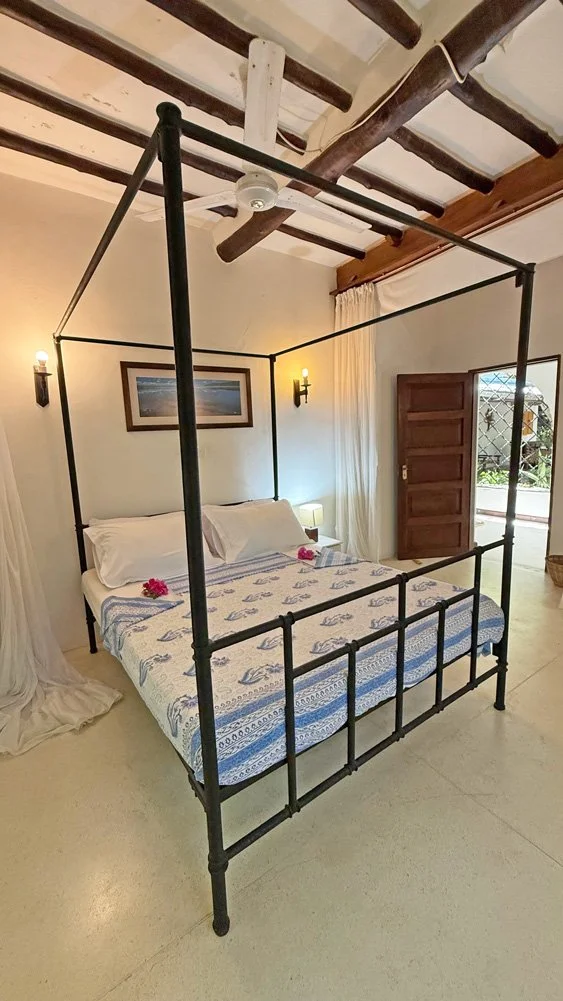 WH-bed1a.jpg