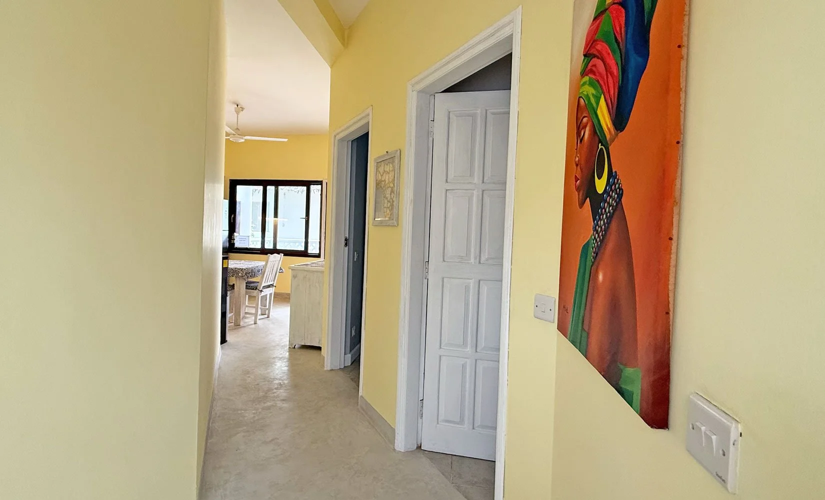 VAA02-corridor.jpg