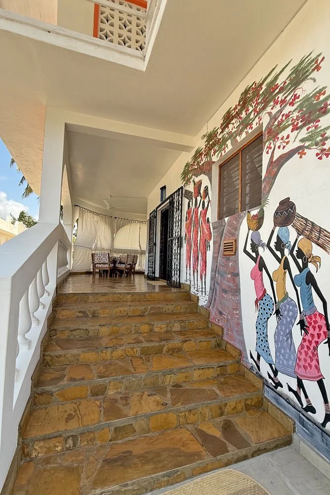 VBP04-entrance-steps.jpg