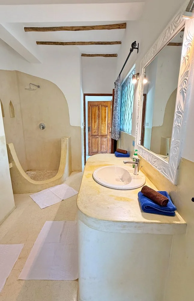 Sug-bath1a.jpg