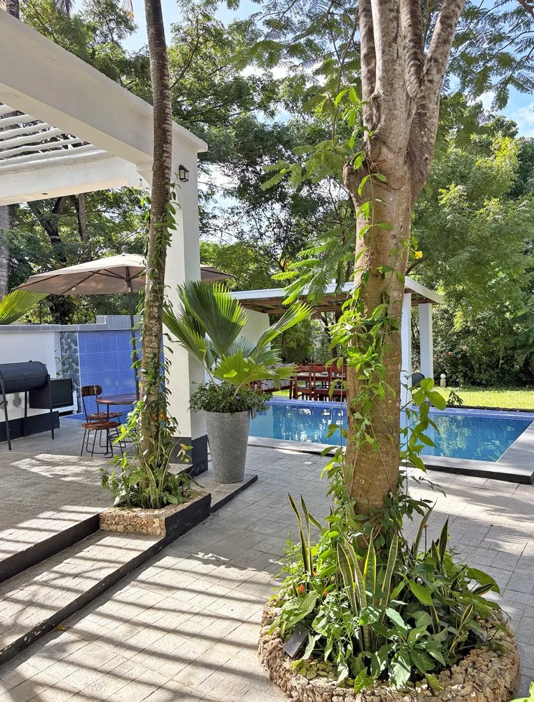 MALR02-house-out.jpg