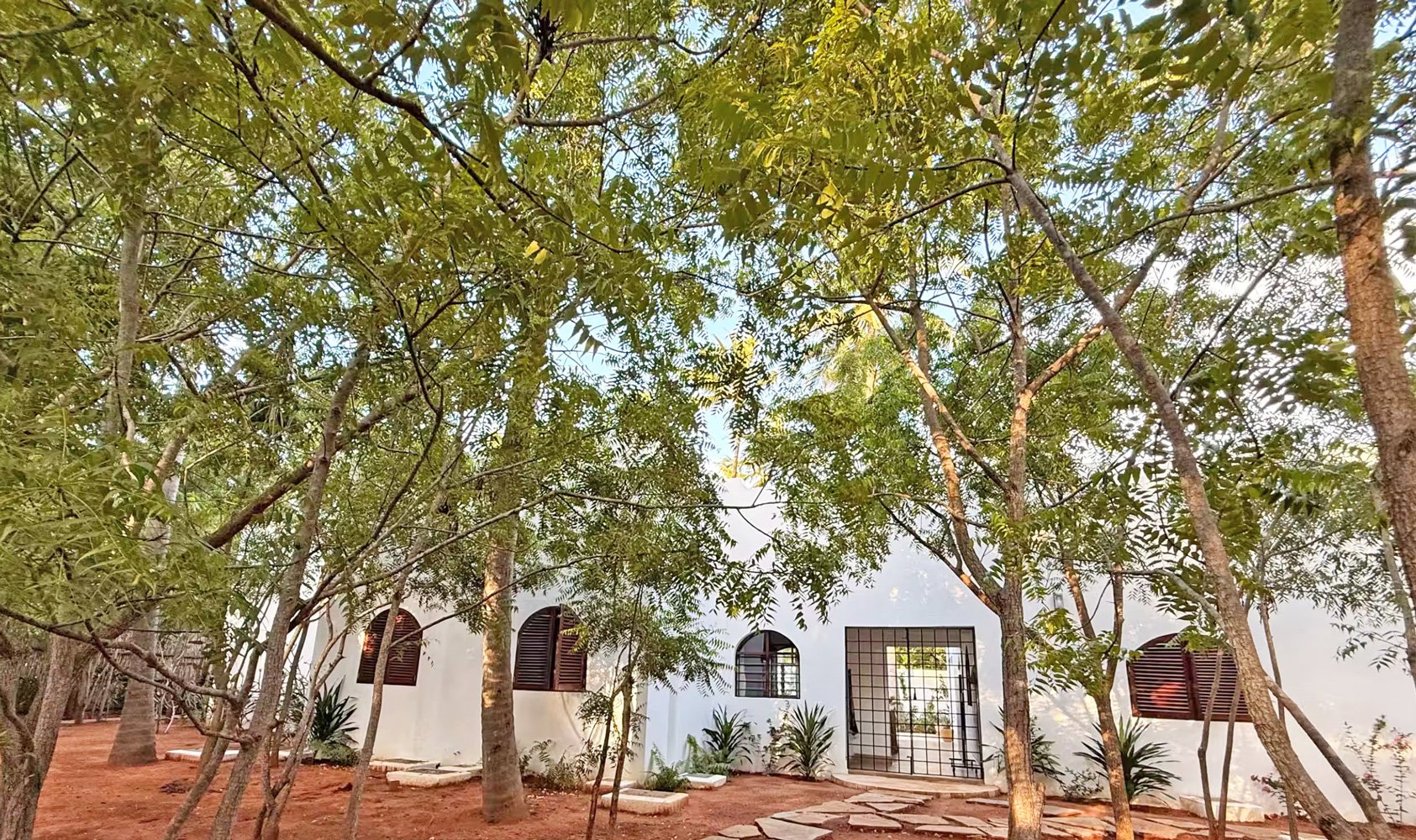 SV-house-out.jpg