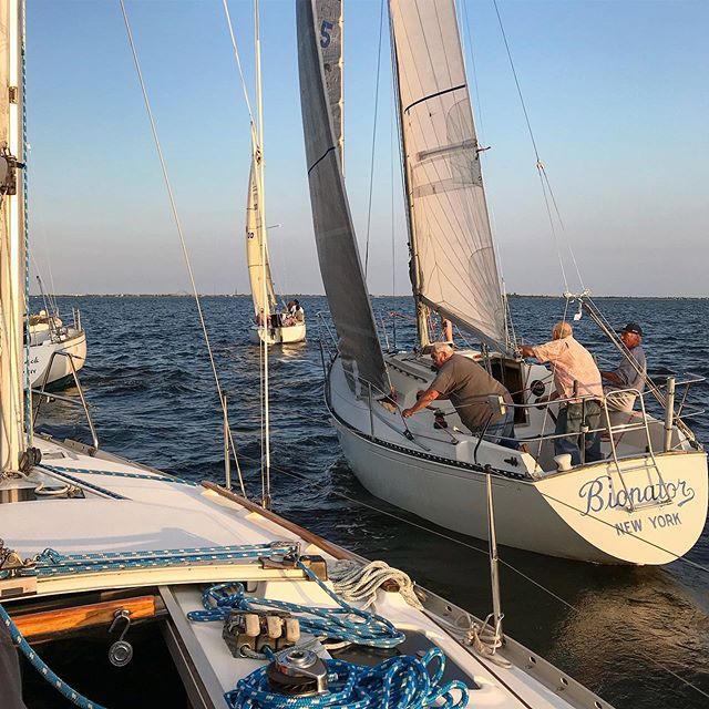 Thursday night racing has been heating up, join us to race, crew or take pics #sbccracing #sbccsail #southbaycruisingclub #greatsouthbay #sailgreatsouthbay #longislandsailing #sailgrammers #cruisingoutpost