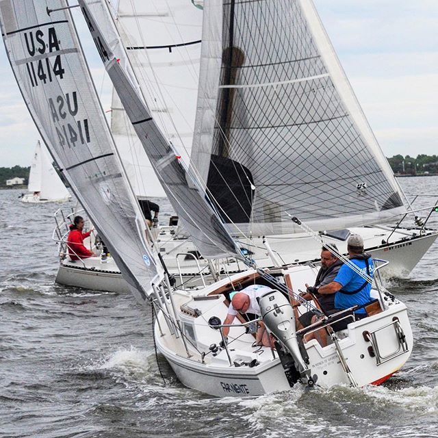 Crossing racks last Tuesday, join us for some summer racing tonight #sbccracing #sbccsail #southbaycruisingclub #sailgreatsouthbay #greatsouthbay #longislandsailing #sailgrammers #cruisingoutpost