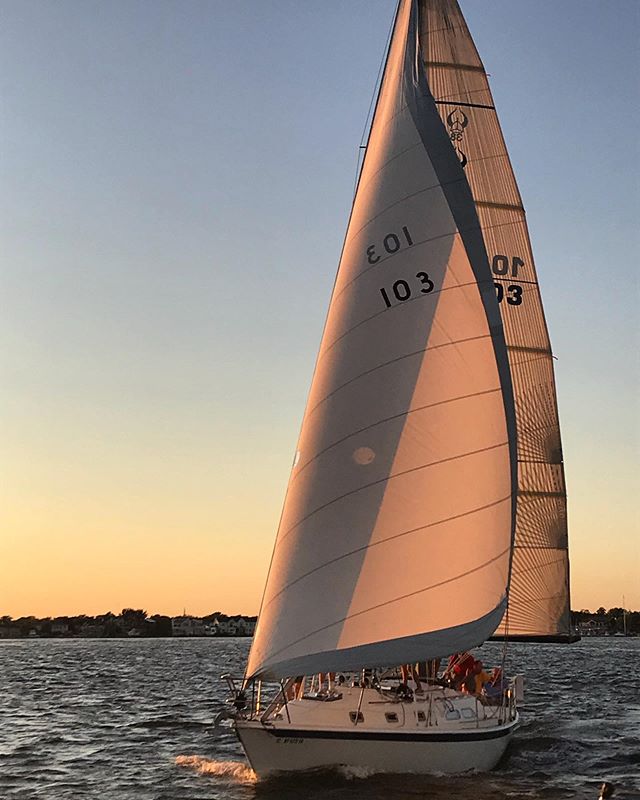 S/V Rettsie #sbccracing #sbccsail #southbaycruisingclub #greatsouthbay #sailgreatsouthbay #longislandsailing #cruisingoutpost