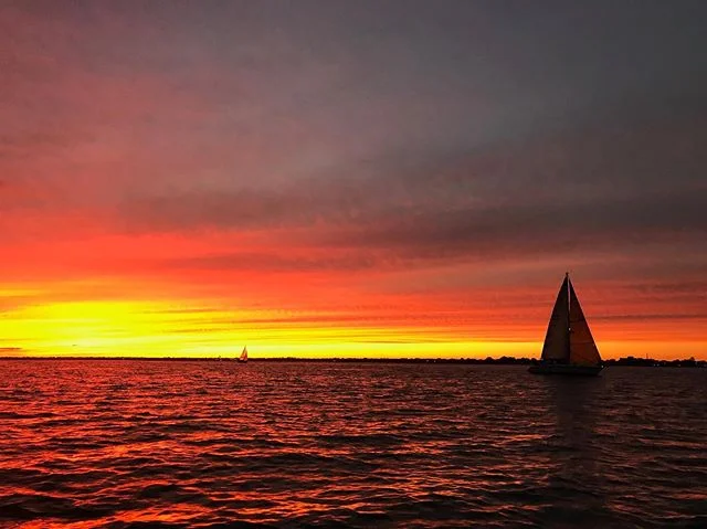 Awesome sky from Thursday’s race by @capt.rick1975 #sbccracing #southbaycruisingclub #sbccsail #greatsouthbay #sailgreatsouthbay #longislandsailing #sailgrammers #cruisingoutpost
