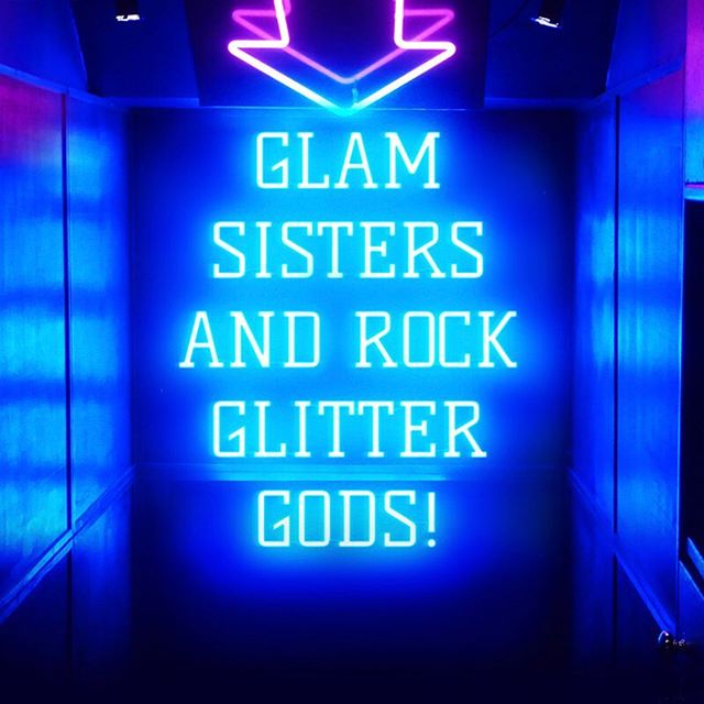 Calling all Glam Sisters and Rock Glitter Gods, are you ready to get your sparkle on with Glitterfreaks 😉✨ A day without Glitter in our world 🌍 just doesn&rsquo;t exist. Share our page and help us spread the Glitterfreaks love ❤️ #_glitterfreaks #s