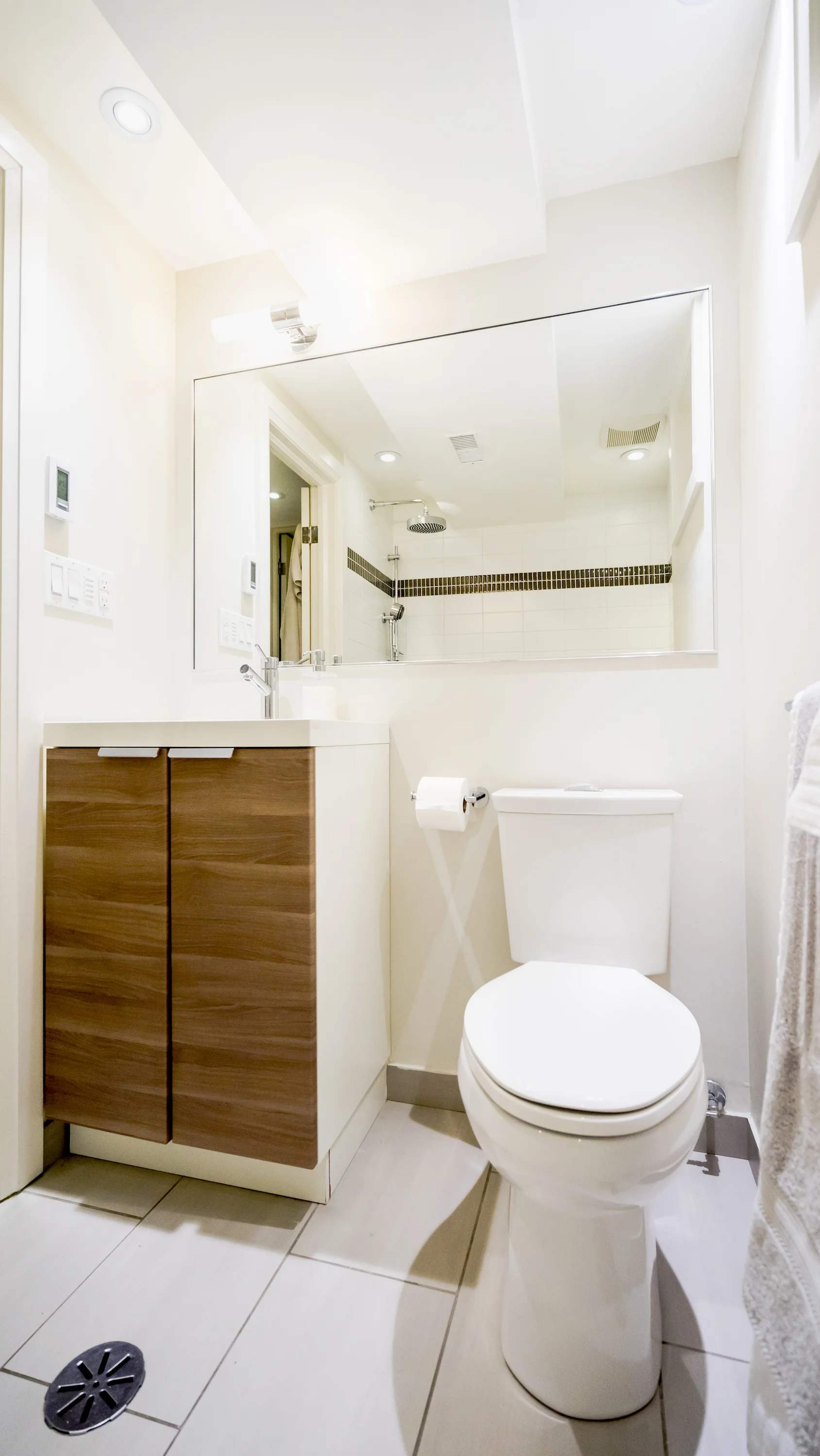 #18 - Basement Bath - 728_Richmond-85.jpg