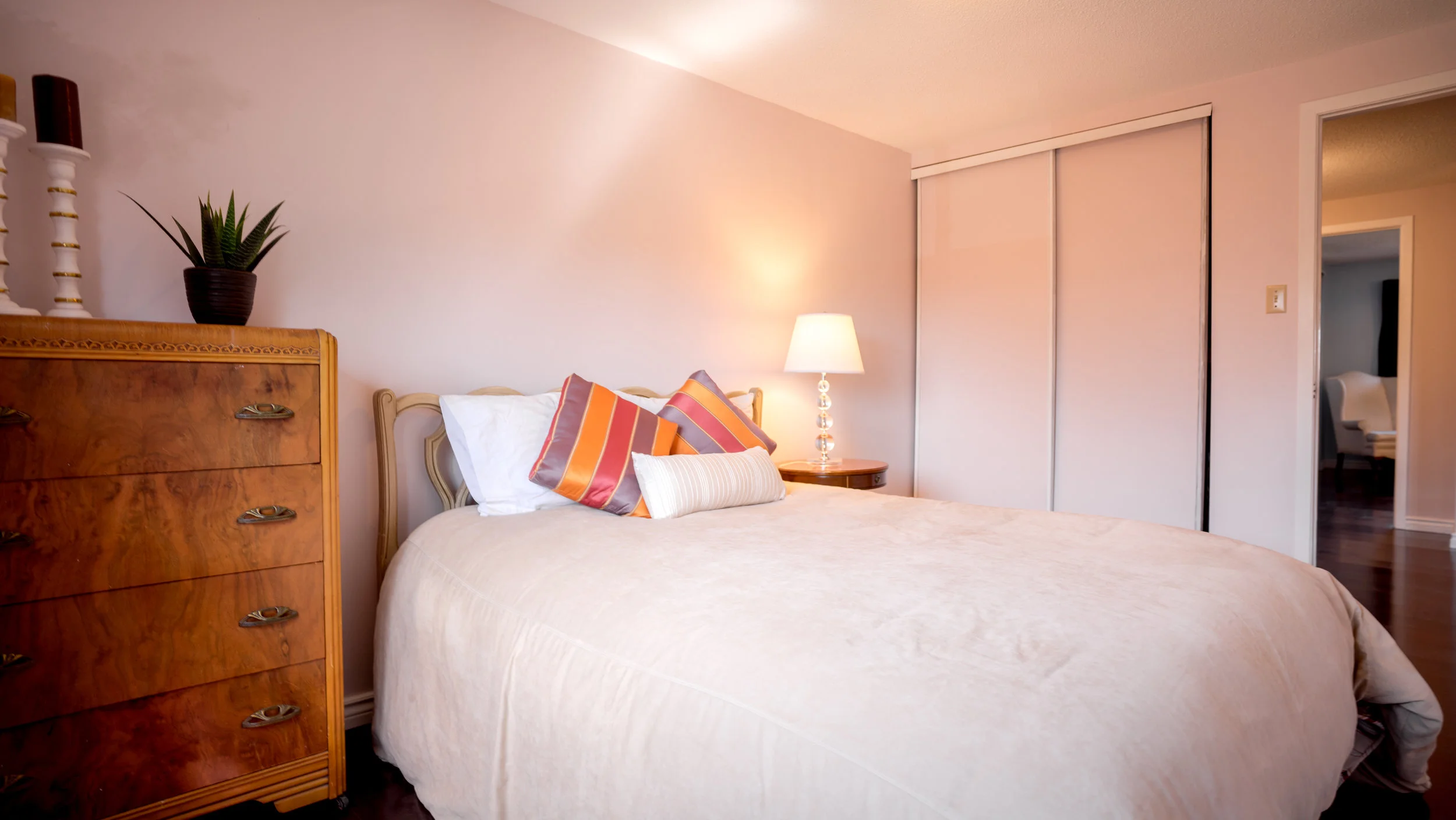 #14 - 2nd Bedroom - Fundy-37.jpg
