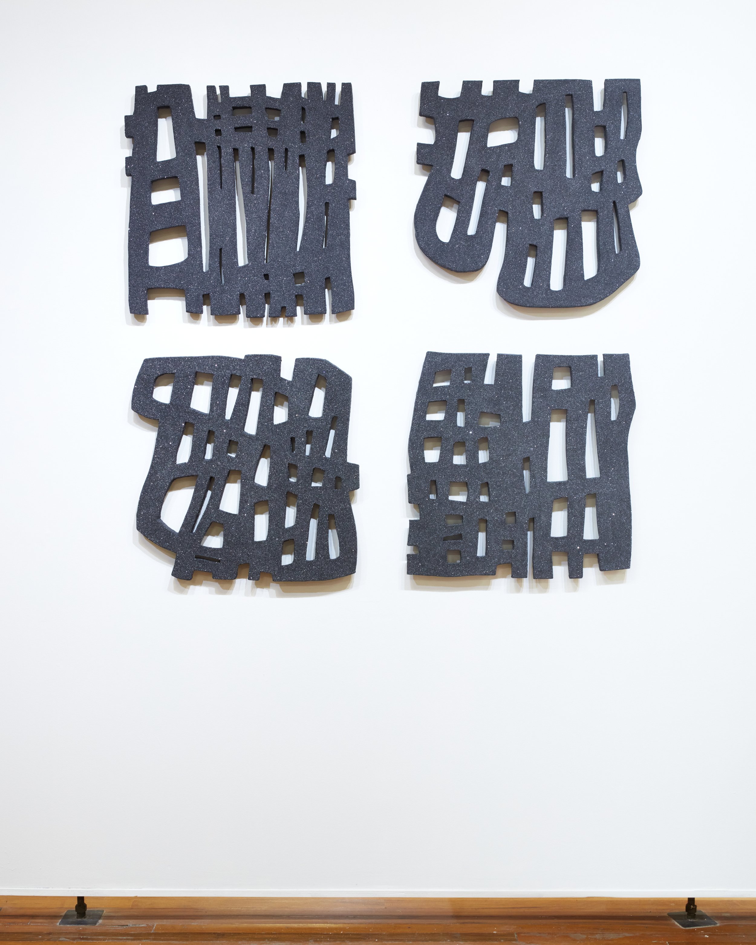   Shadow Shadow   (1-4) , ceramic with silicon carbide 