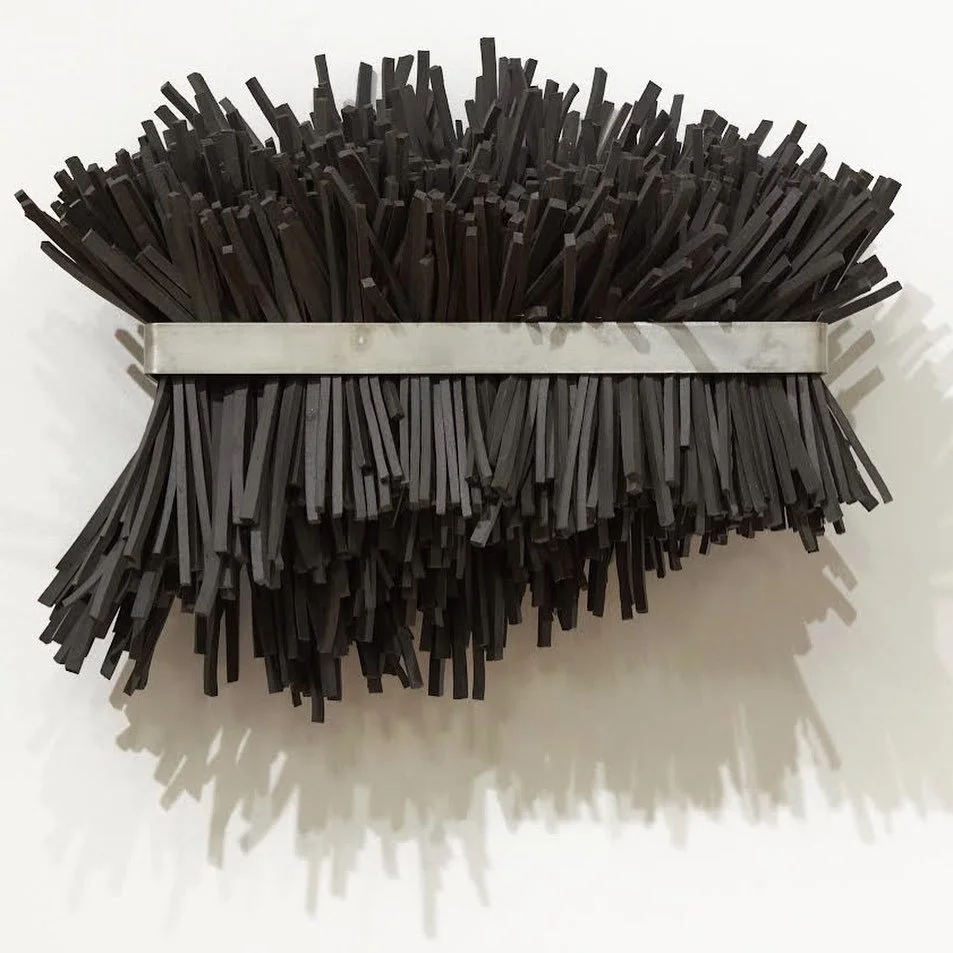   Horizon ( black) , black clay and stainless steel 